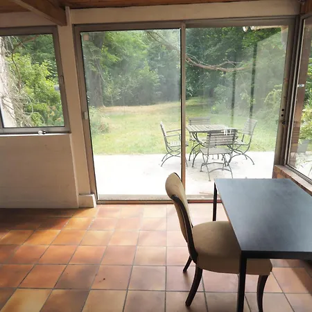 Proche Paris Et Versailles, Dans Ecrin De Verdure Ferienhaus Le Vésinet