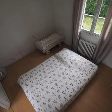 Proche Paris Et Versailles, Dans Ecrin De Verdure Ferienhaus